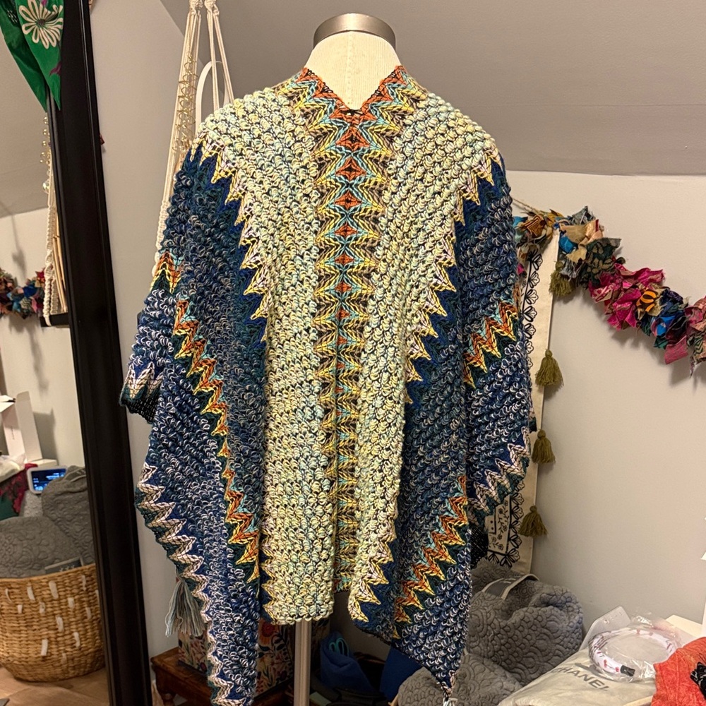 Multicolor Knit Blanket Shawl, Cape, Wrap - Picture 4 of 7